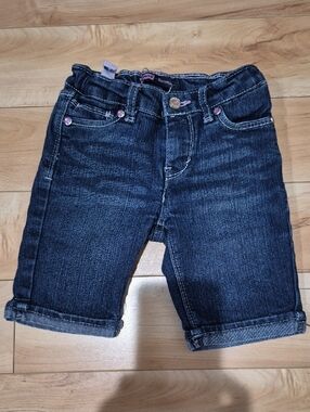 Girls Size 5 Levi's Jeans Shorts